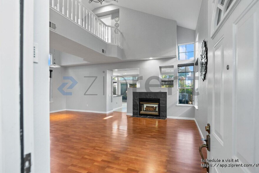 Building Photo - 281 Scotts Valley