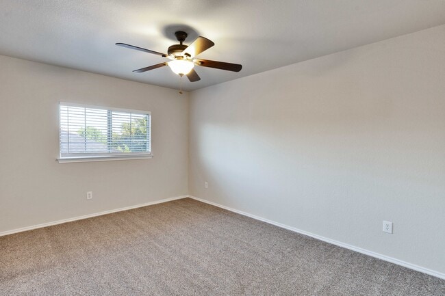 Building Photo - 6305 Roseborough Dr