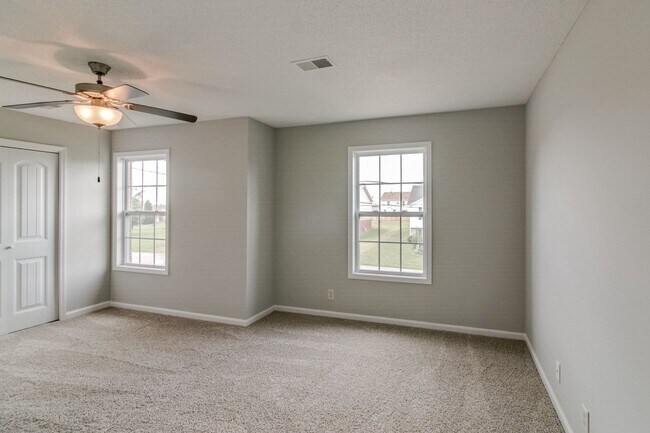 Building Photo - 4 Bedroom Pet Friendly Home For Rent!