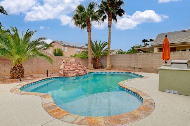 Building Photo - 8913 Arabian Filly Ave
