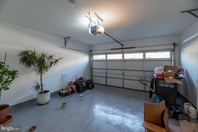 Building Photo - 42409 S Dogwood St