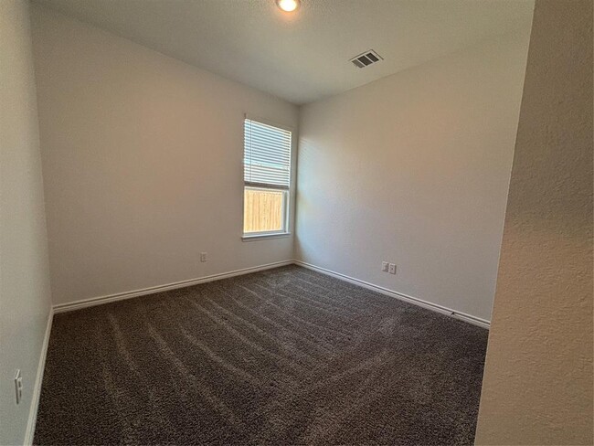 Building Photo - 8502 Trungle Rd