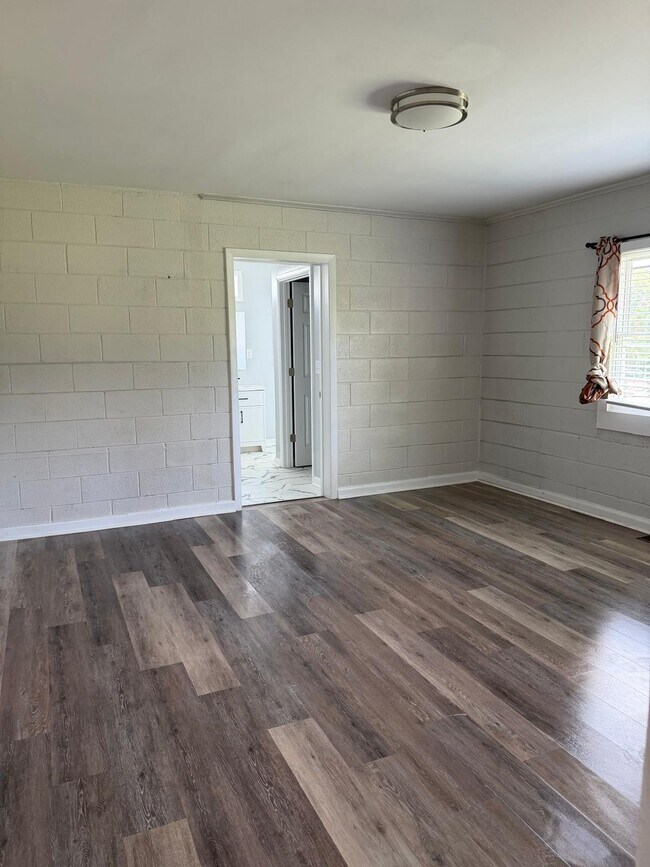 Building Photo - Rouse road - Room #1