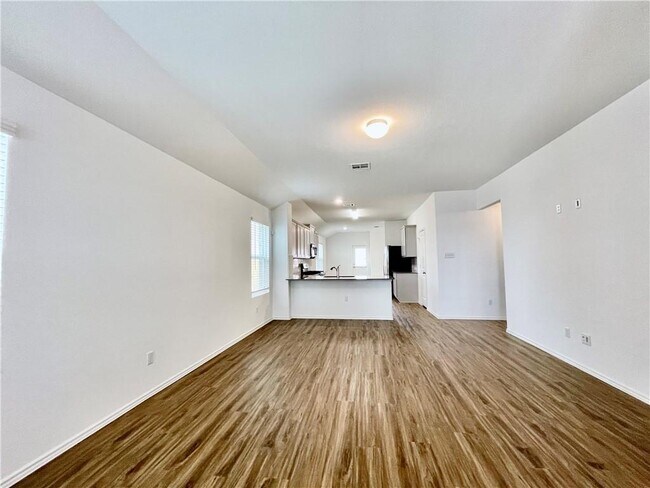 Building Photo - 126 Canley Lp