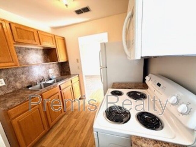 Building Photo - 24862 US Hwy 19 N