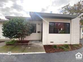 Building Photo - Modern Downstairs 2-Bedroom Unit Minutes from Sonoma Plaza