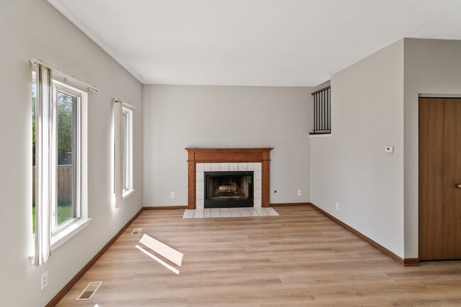 Building Photo - 14163 S Napa Cir