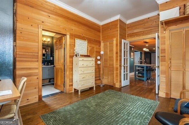 Building Photo - 154 Savannah St SE