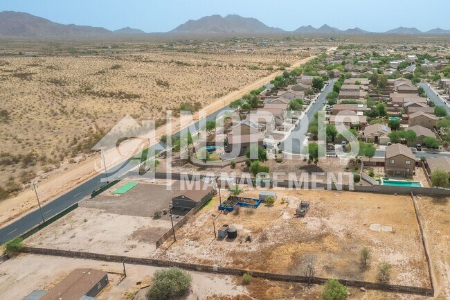 Building Photo - Great Home in Casa Grande with a Country Feel
