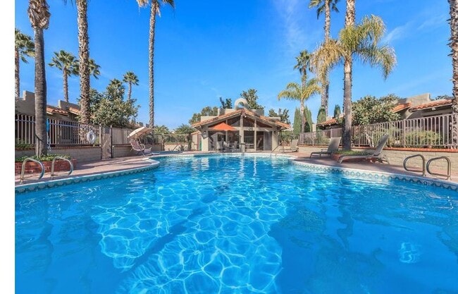 Building Photo - Indian Springs