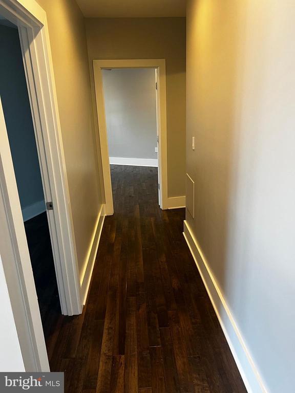 Building Photo - 1220 19th St NE
