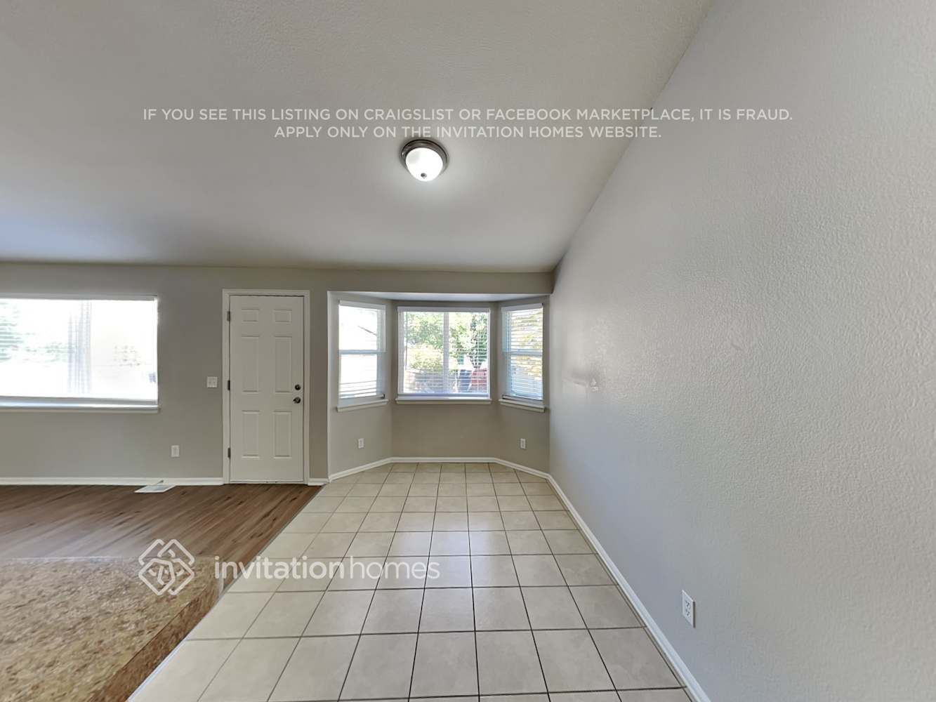 Building Photo - 2224 S Ventura St