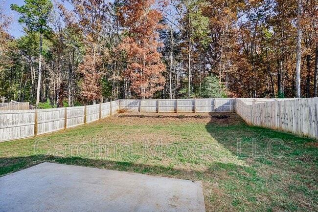 Building Photo - 352 Greymark Ln