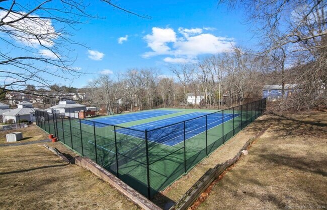 Building Photo - 730 Robert Frost Dr