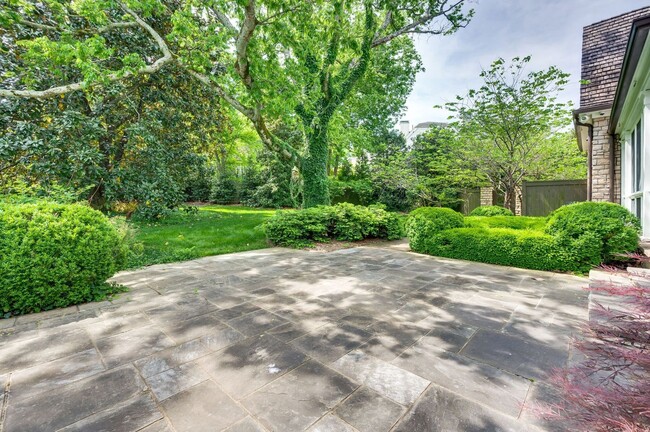 Building Photo - A timeless Cape Cod-style estate!