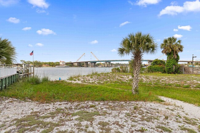 Building Photo - 928 Whelk Ct