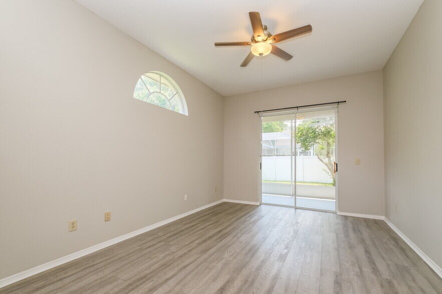 Building Photo - 9637 Fox Hearst Rd