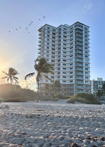 Building Photo - 1151 N Fort Lauderdale Beach Blvd