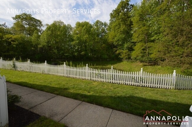Building Photo - 30 Ironstone Ct
