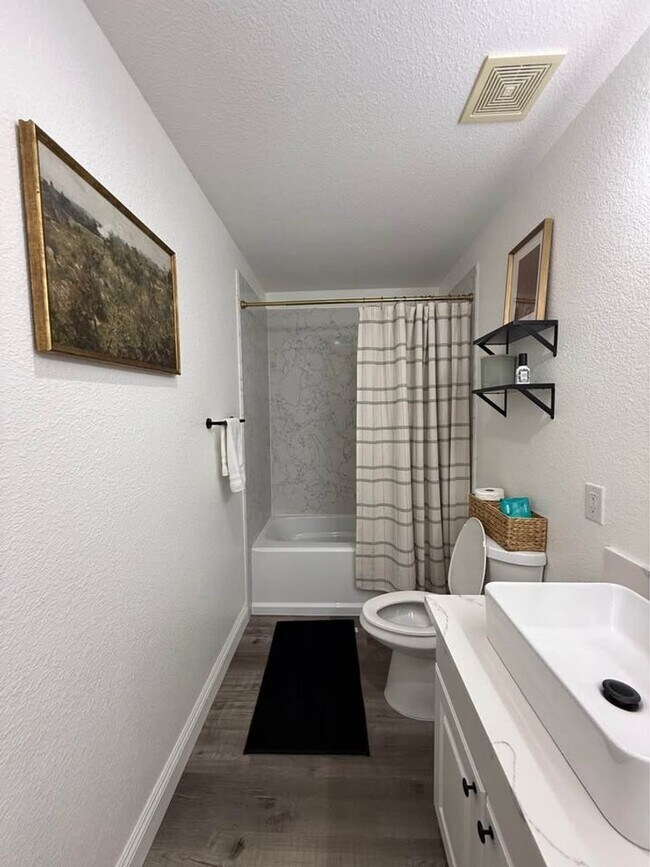 Building Photo - Beautiful Home for Rent – Mather, CA