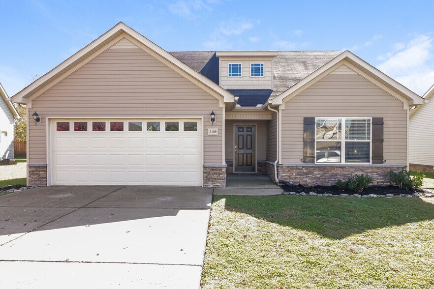 Primary Photo - 2109 Longhunter Chase Dr