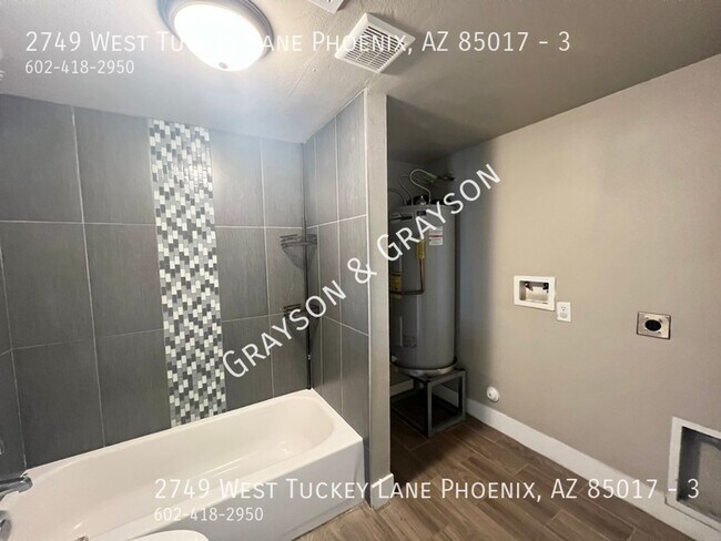 Building Photo - 2749 W Tuckey Ln