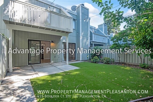 Building Photo - 5360 Brookside Ct