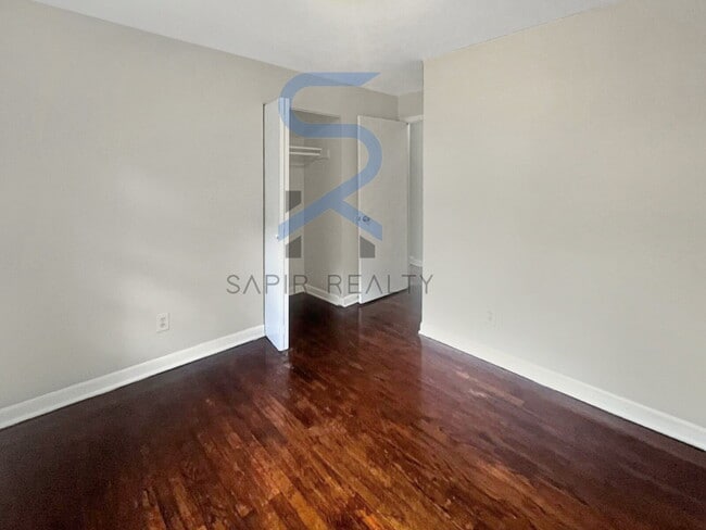 Building Photo - 1017 Rebel Forest Dr SE