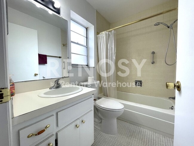 Building Photo - South Pasadena 2 Bed/2 Bath Condo near Stetson