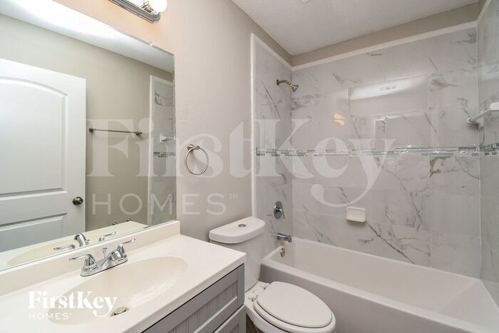 Building Photo - 1080 Meadow Pointe Ct