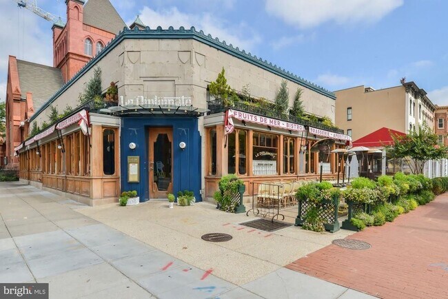 Building Photo - 1420 N St NW