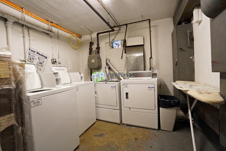 Building Photo - 226 Parker Hill Ave