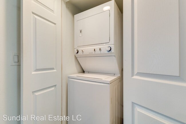 Building Photo - 3120-3130 N 39th St