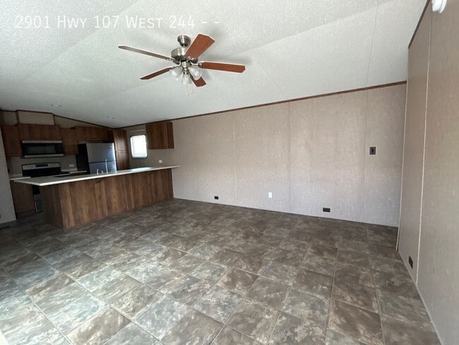 Building Photo - 2901 Hwy 107 West 244--