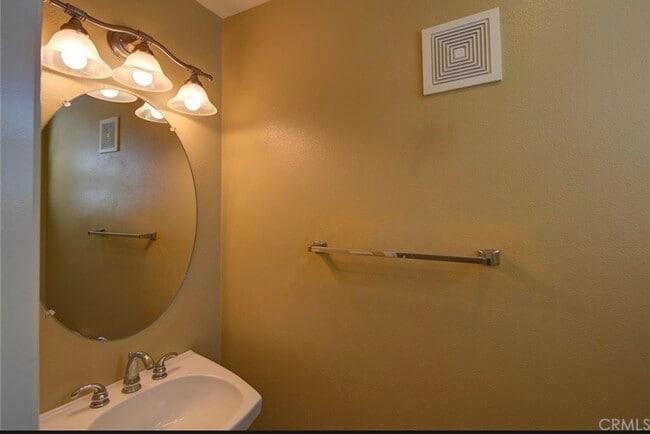 Building Photo - 85 Via Sovana