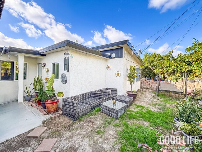 Building Photo - Charming 3BD/2BA House in Valencia Park W/ TVs, Multiple A/C Mini-Splits, Shared Backyard & Laundry!