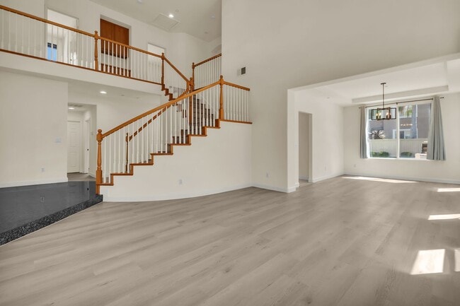 Building Photo - 10 Clearwater Cove