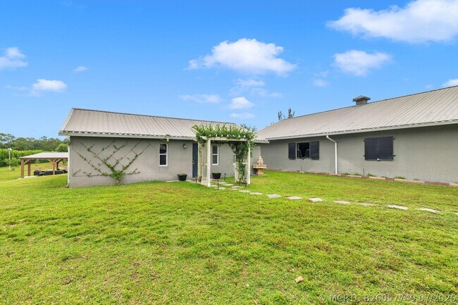 Building Photo - 2770 E Rd