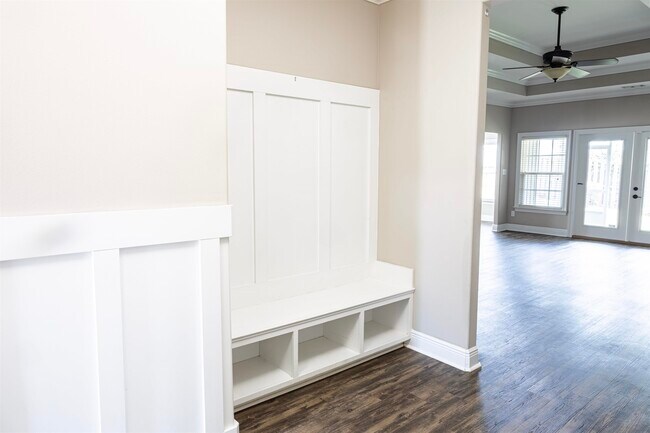 Building Photo - 2475 Tippecanoe Ridge