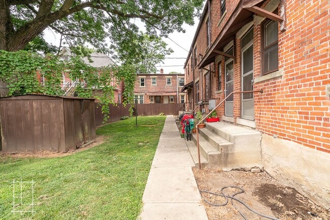 Building Photo - 435 Alden Ave