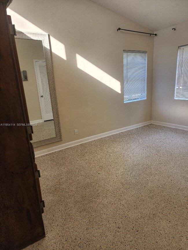 Building Photo - 2719 Taylor St