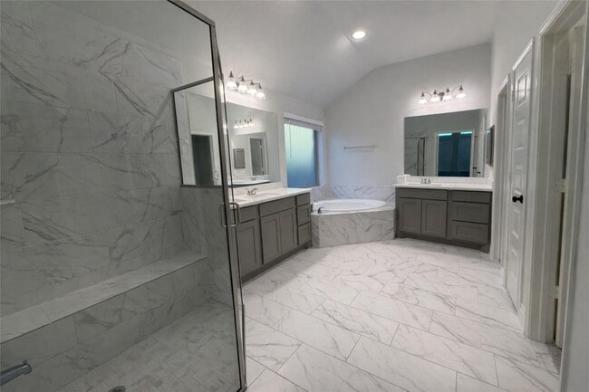 Building Photo - 12807 Spiegel St