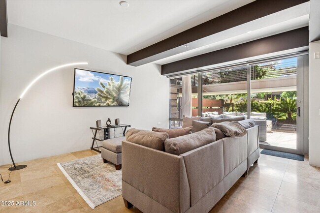 Building Photo - 7161 E Rancho Vista Dr