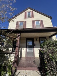 Building Photo - 223 E 27th St