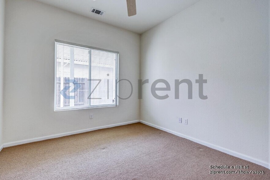 Building Photo - 2834 Prado Ln