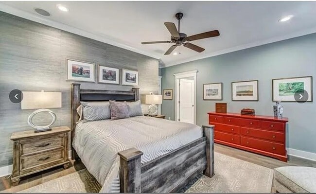 Building Photo - 830 Grove Bnd