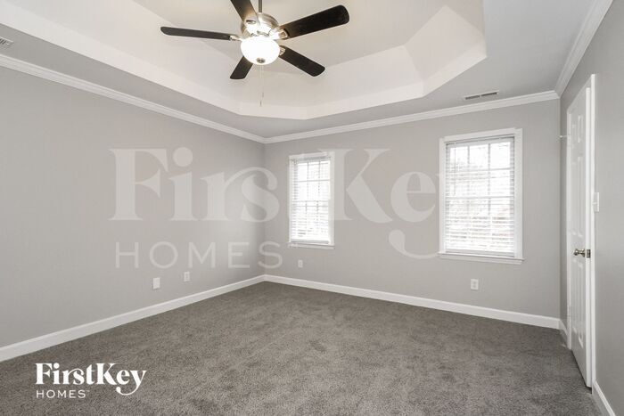 Building Photo - 6866 Greenbrook Dr
