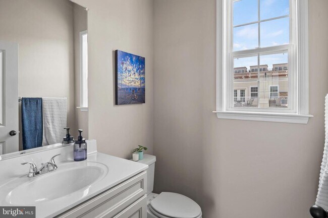 Building Photo - 1310 Jackson St