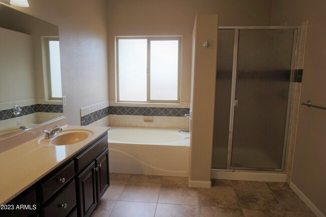 Building Photo - 5211 Kylene Pl