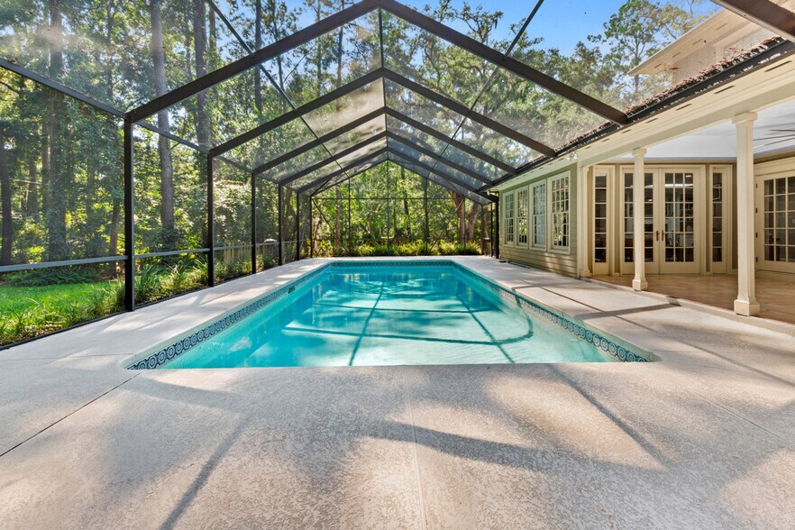 Building Photo - 11011 NW 12th Pl